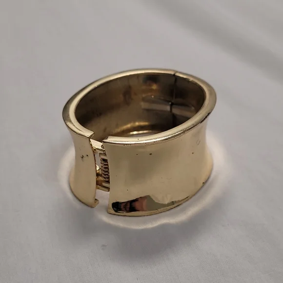 Bracelet - Picture 3 of 5